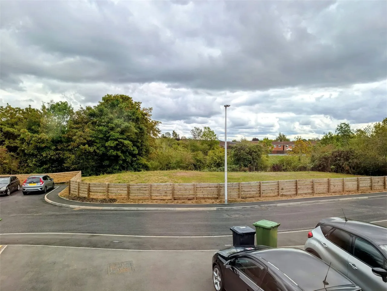 Axminster Drive, Stourport-on-Severn, photo 16