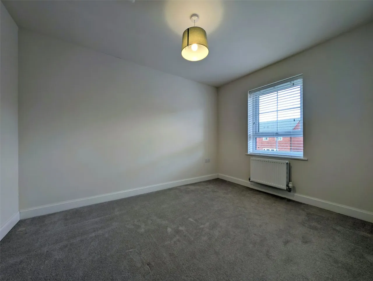 Axminster Drive, Stourport-on-Severn, photo 9
