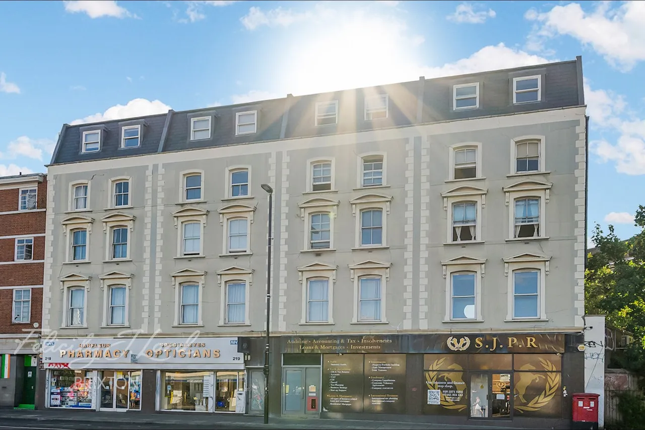 Clapham Road, London, photo 7