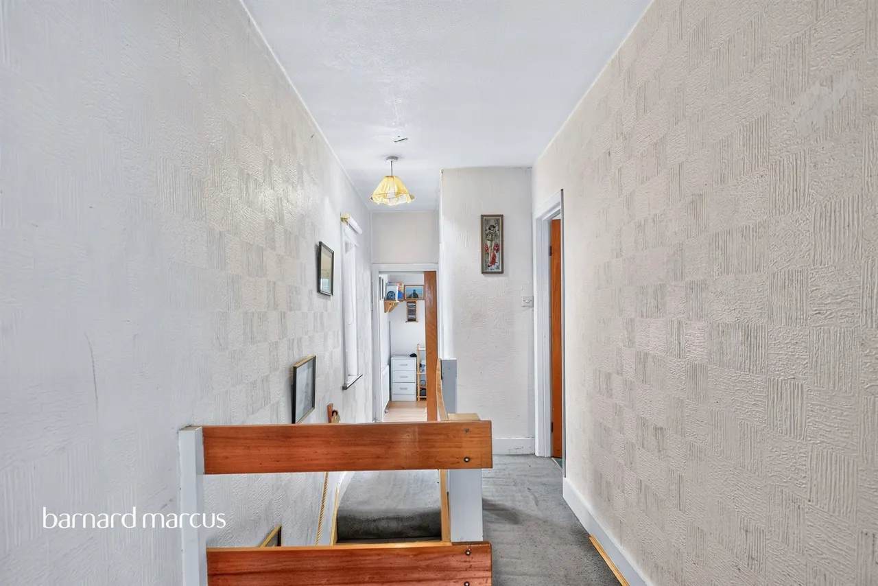Southcote Road, Merstham, REDHILL, photo 7