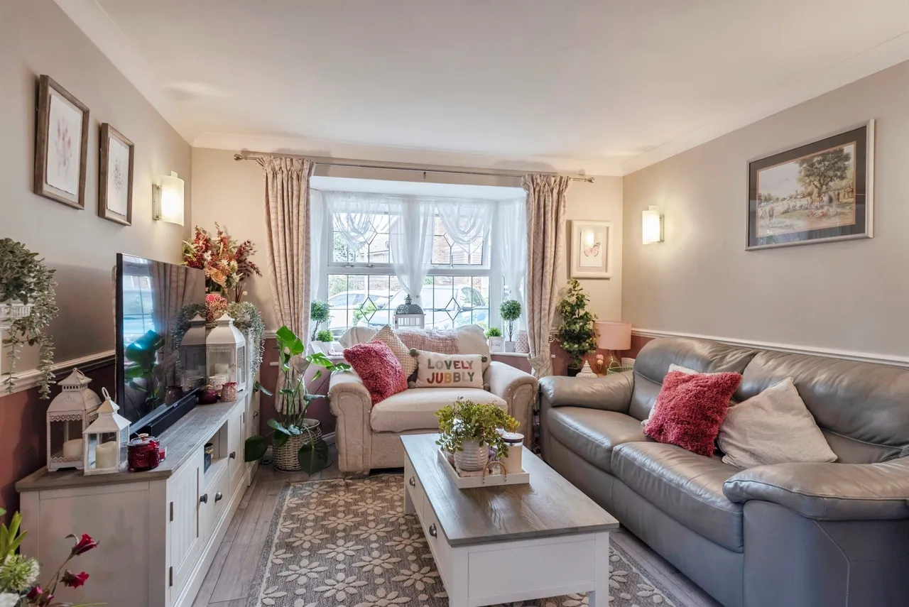 Besford Close, Luton, LU2, photo 5