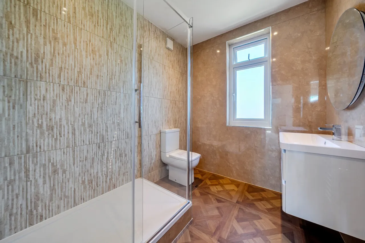 Crantock Road, SE6, photo 9