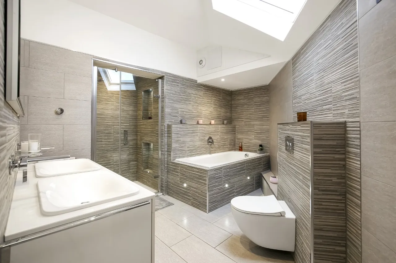 Whitlock Rise, Bishopstone, Salisbury, Wiltshire, SP5 4AG, photo 7