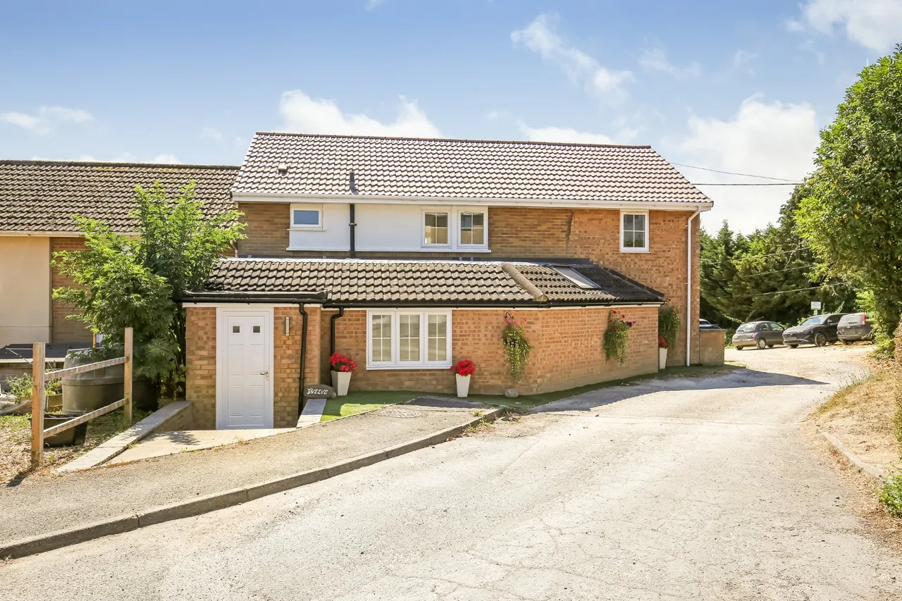 5 bed house for sale — Whitlock Rise, Bishopstone, Salisbury, Wiltshire, SP5 4AG