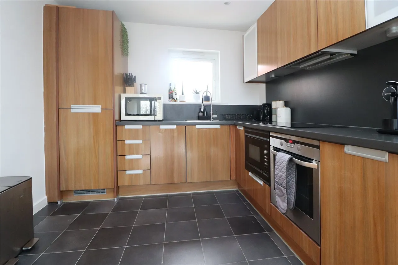 Park Heights, Constitution Hill, GU22, photo 13