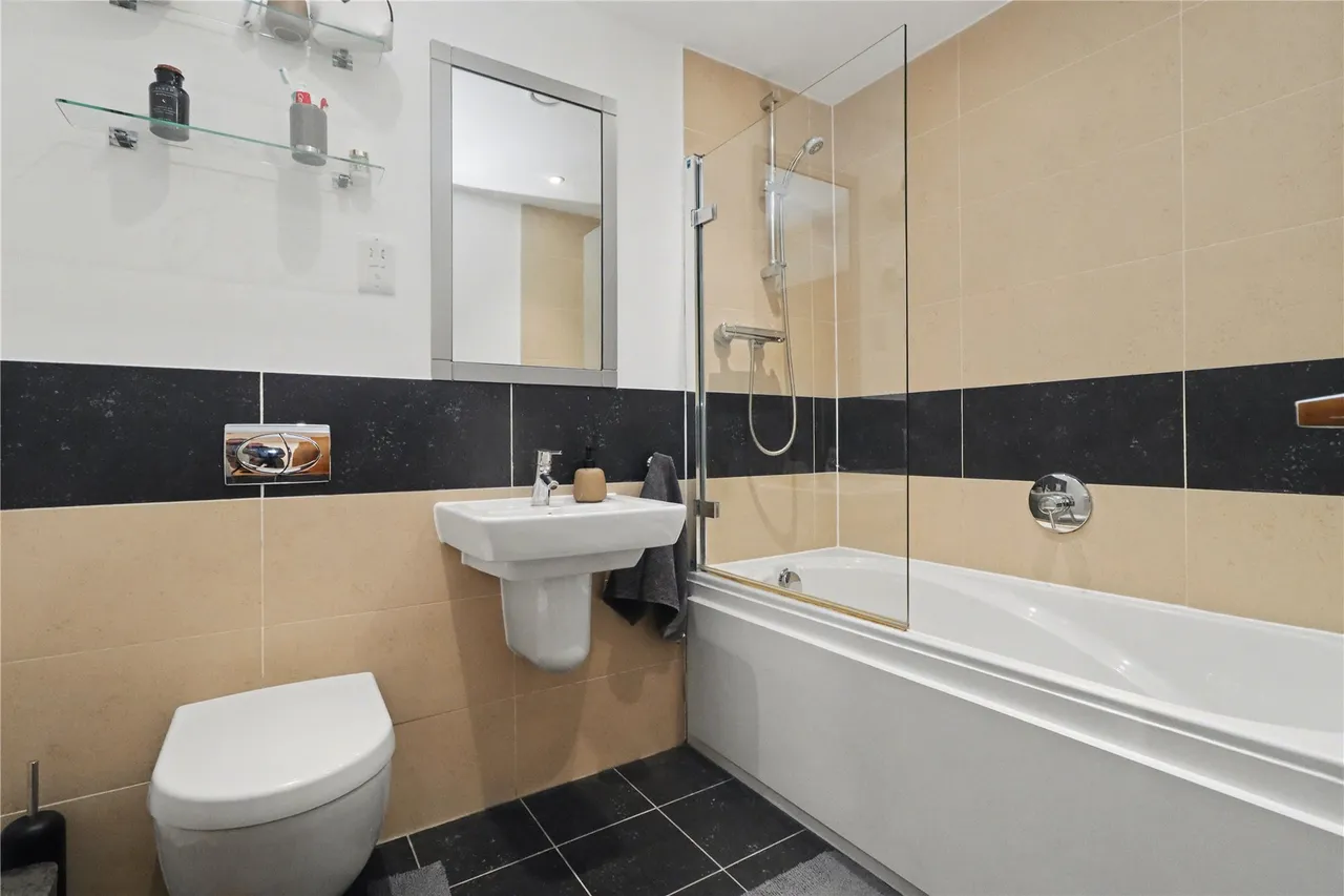 Park Heights, Constitution Hill, GU22, photo 7