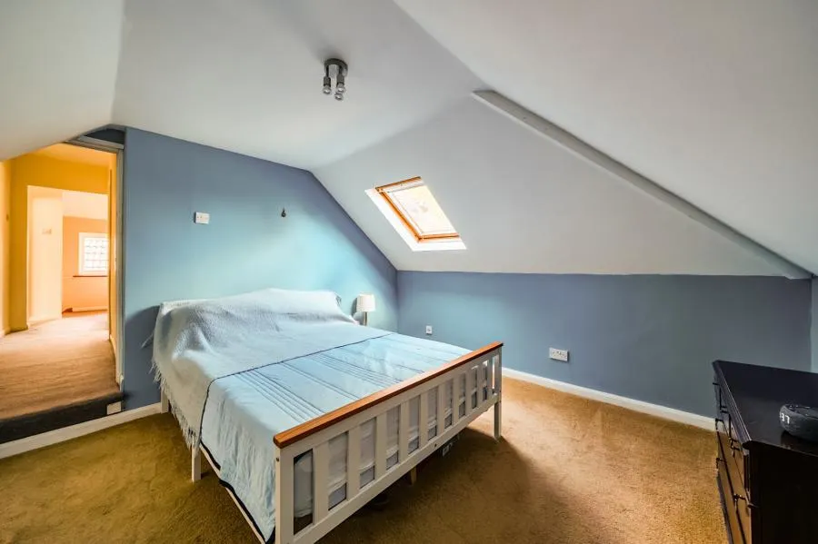 Delta Road, Chobham, GU24, photo 8