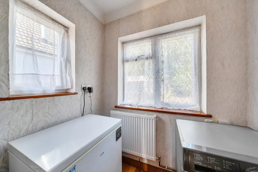 Delta Road, Chobham, GU24, photo 11