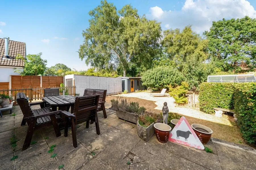 Delta Road, Chobham, GU24, photo 2