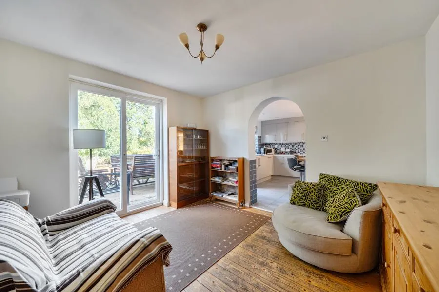 Delta Road, Chobham, GU24, photo 4