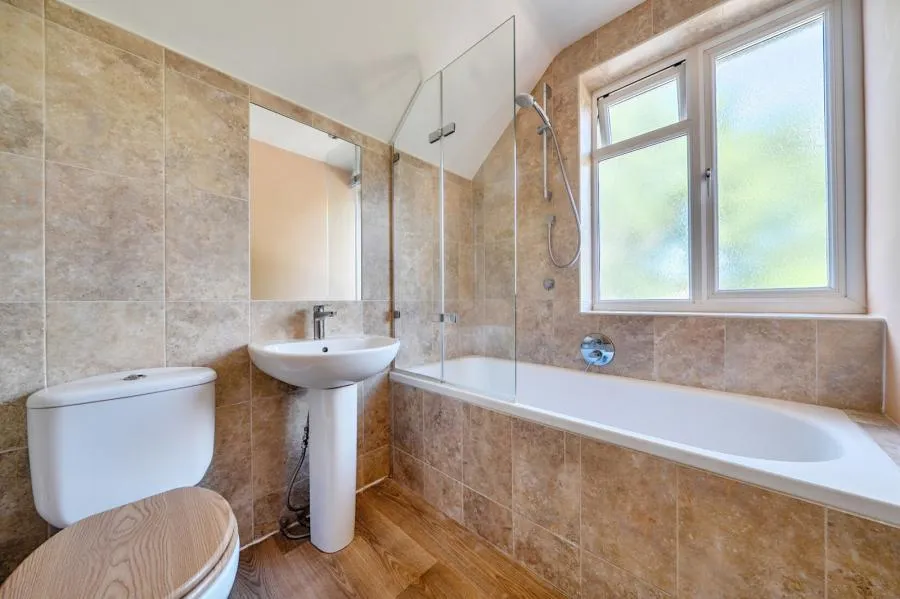 Delta Road, Chobham, GU24, photo 9