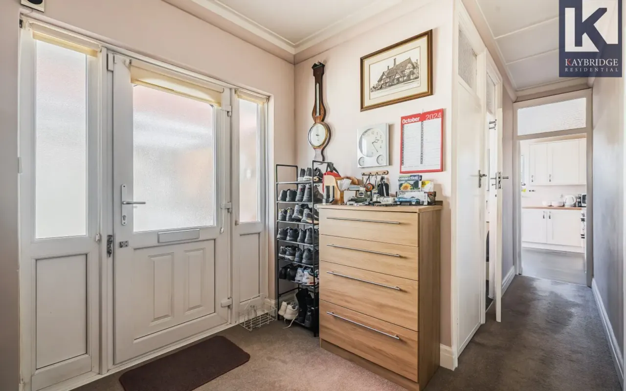 Ewell By Pass, Epsom, KT17, photo 15