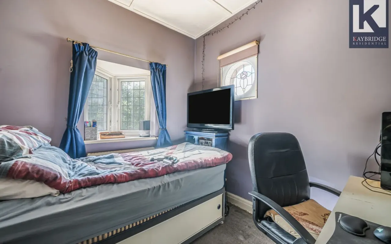 Ewell By Pass, Epsom, KT17, photo 13