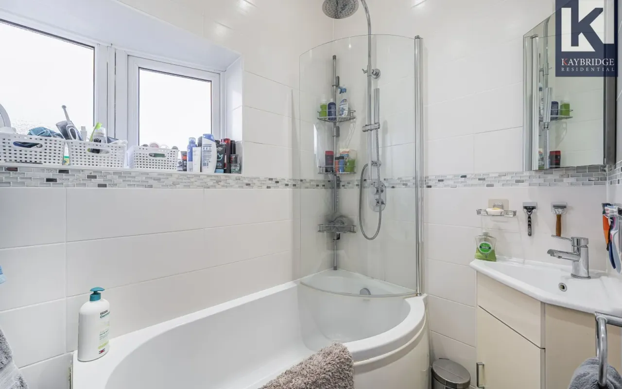 Ewell By Pass, Epsom, KT17, photo 11