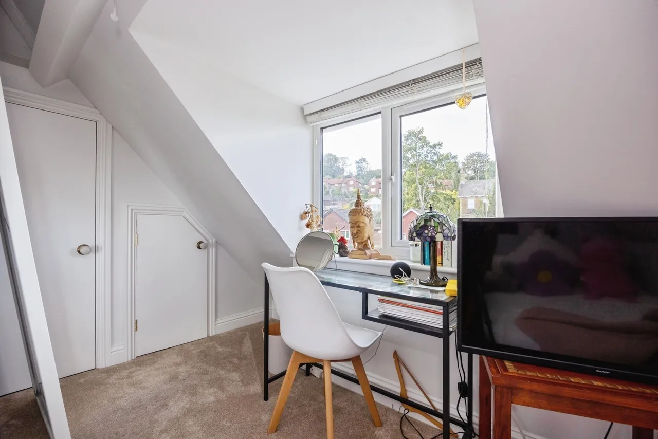 Nightingale Road, Godalming, GU7, photo 10
