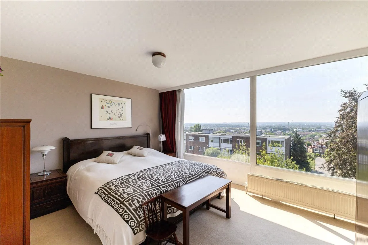 Cottenham Place, Wimbledon, London, SW20, photo 11