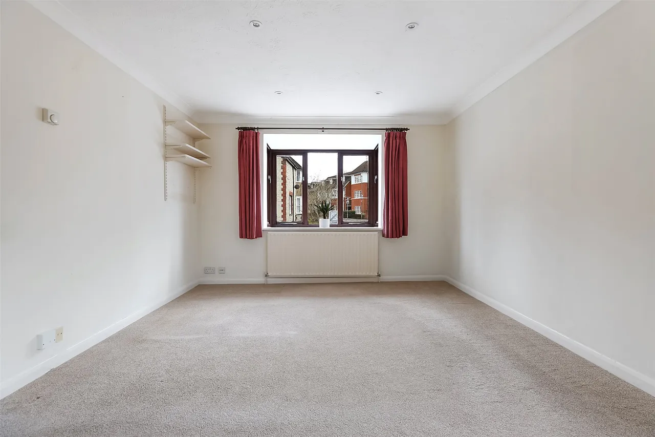 Holmesdale Road, Reigat, RH2, photo 12