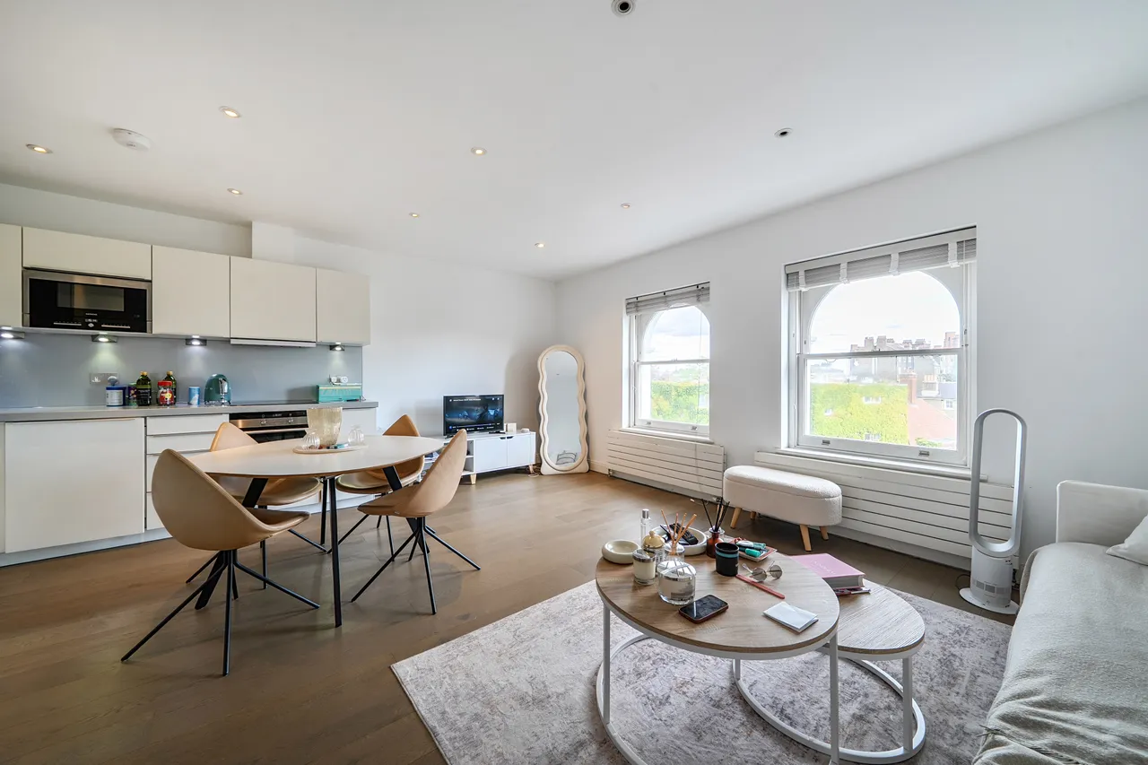 1 bed flat for sale — Flat 8, 284-286 Fulham Road, London