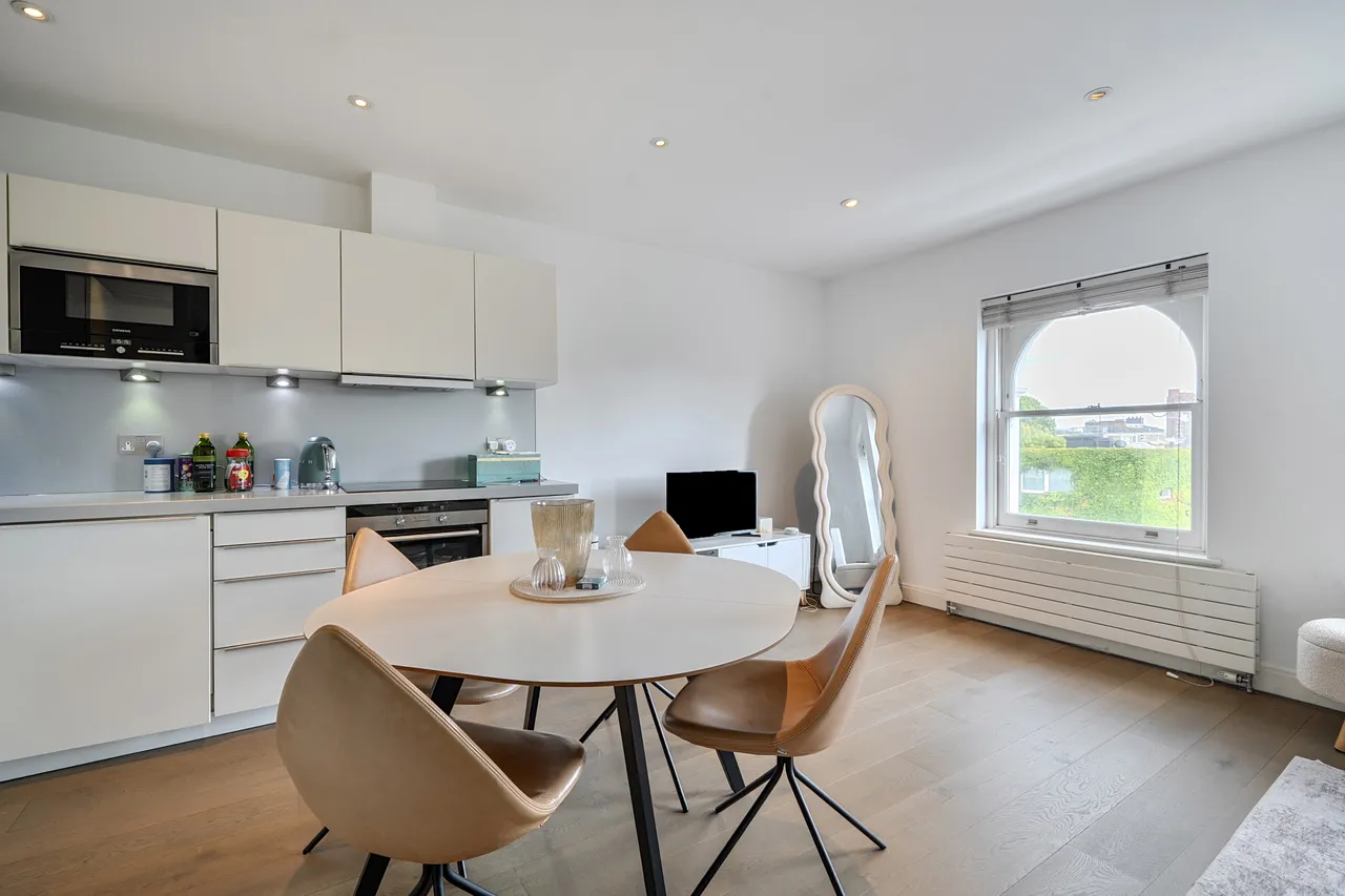 Flat 8, 284-286 Fulham Road, London, photo 12