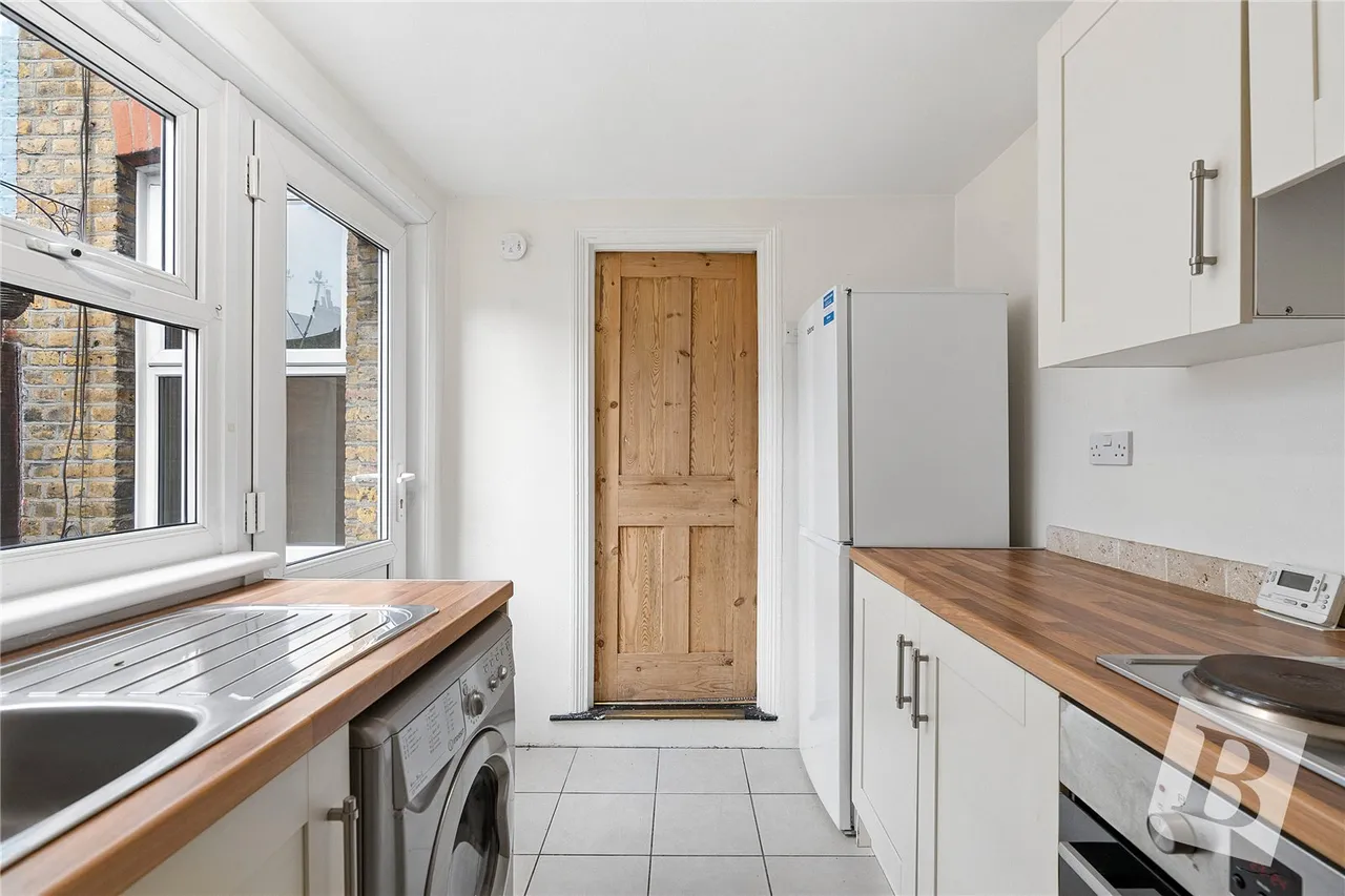 Suffolk Road, Gravesend, DA12, photo 13