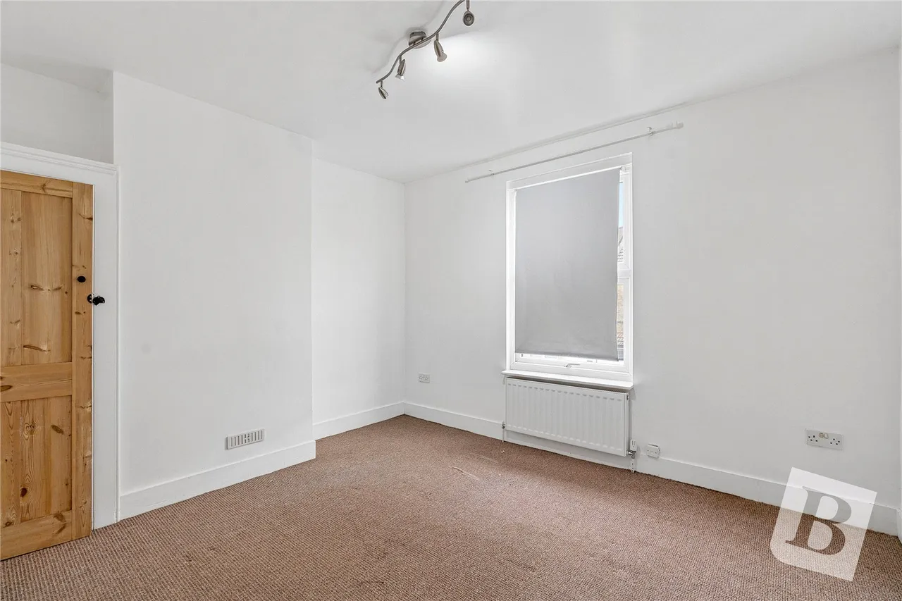 Suffolk Road, Gravesend, DA12, photo 11