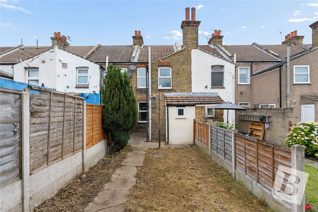Suffolk Road, Gravesend, DA12, photo 8