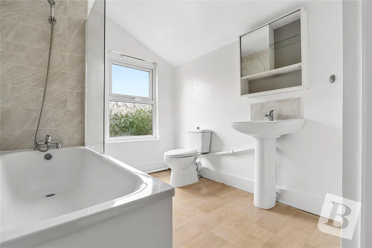 Suffolk Road, Gravesend, DA12, photo 5