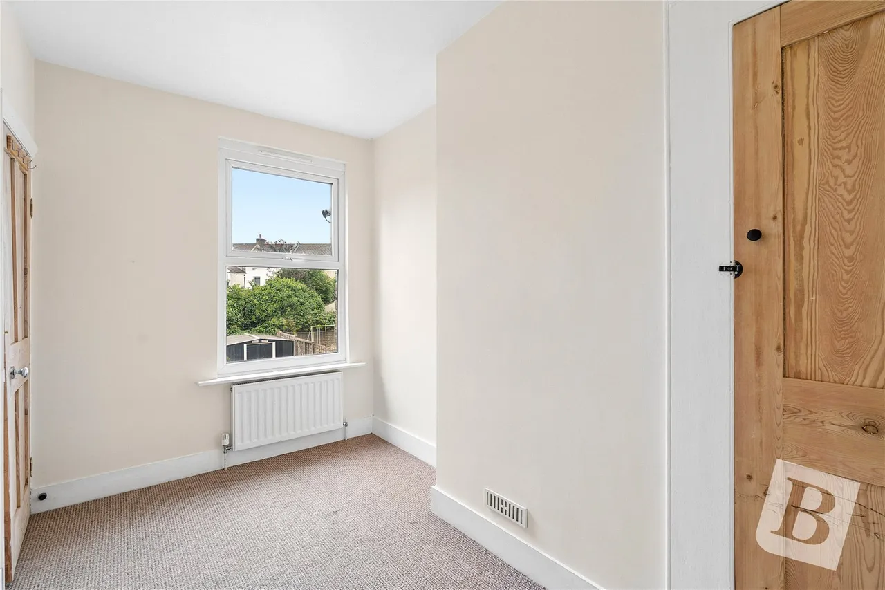 Suffolk Road, Gravesend, DA12, photo 9