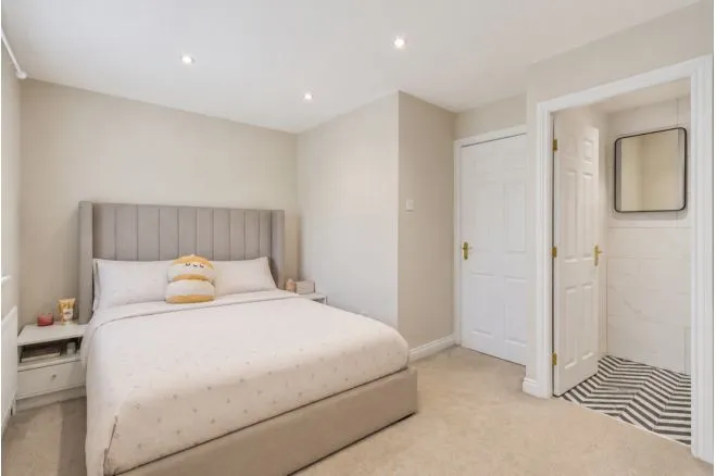 Fulneck Close, Leeds, LS11, photo 14