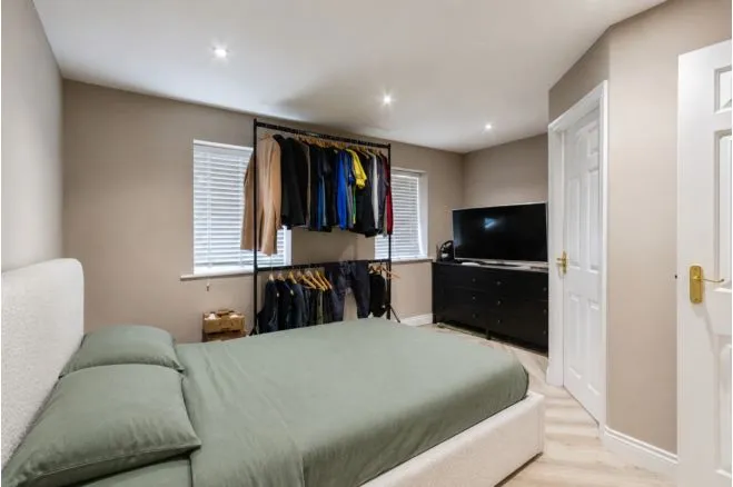 Fulneck Close, Leeds, LS11, photo 11