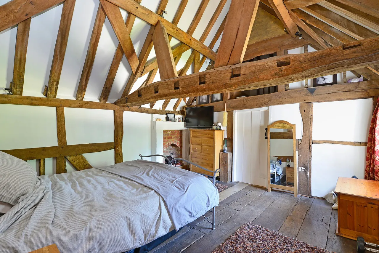 The Village, Ewhurst, GU6, photo 7