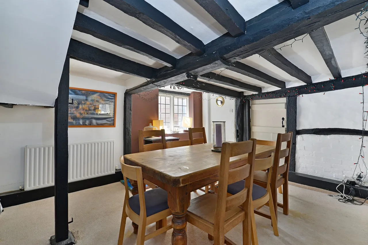The Village, Ewhurst, GU6, photo 5