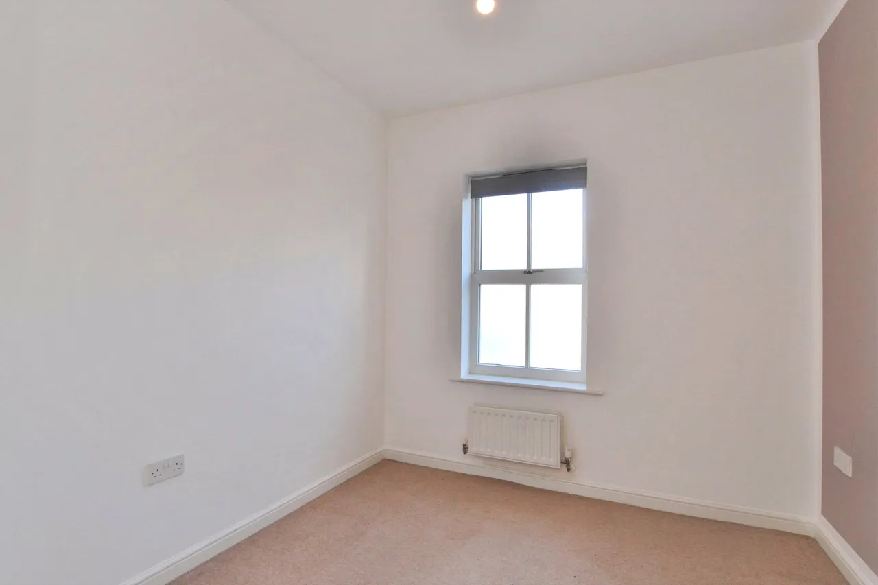 The Courtyard, Gloucestershire, London Road, GL1 3PS, photo 5
