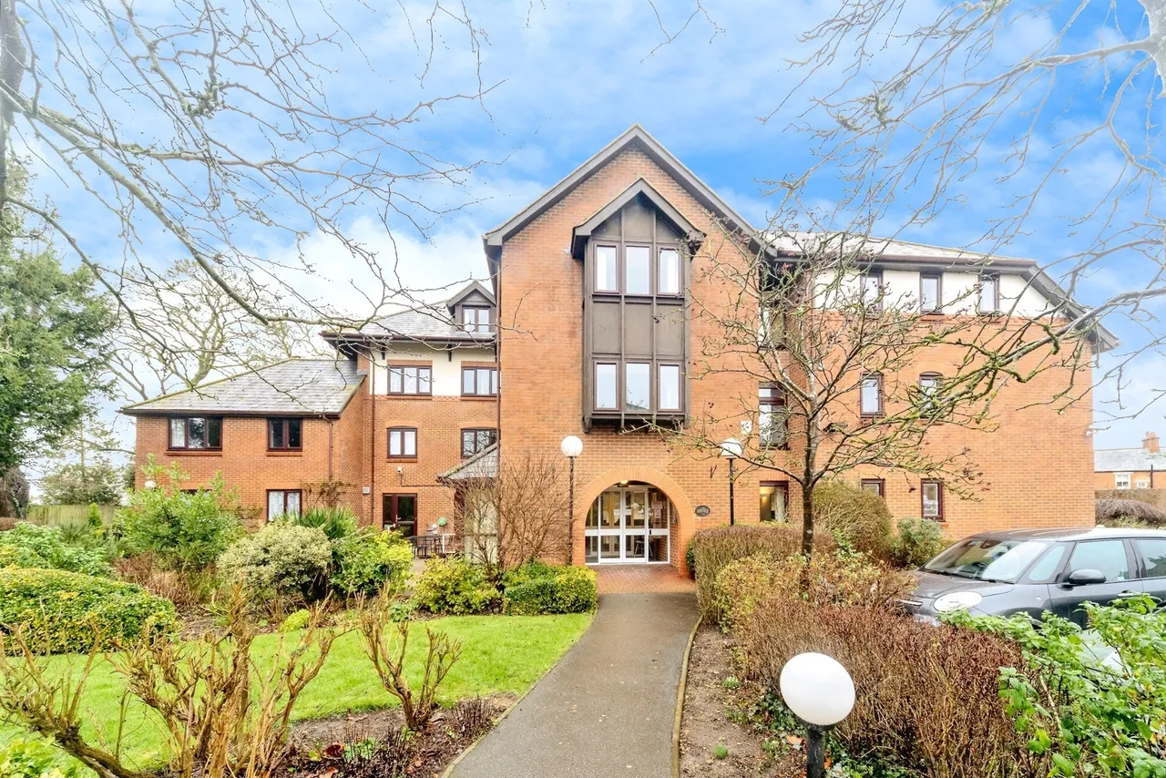 1 bed flat for sale, Lawnsmead Gardens, Newport Pagnell, MK16