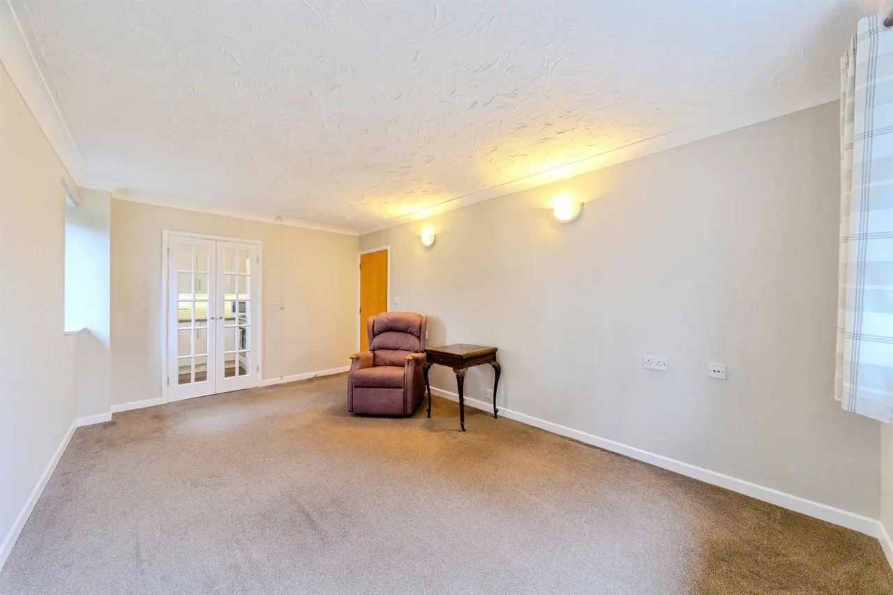 Lawnsmead Gardens, Newport Pagnell, MK16, photo 15