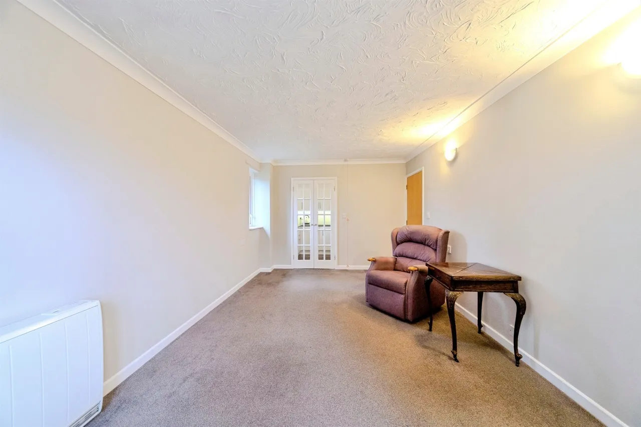 Lawnsmead Gardens, Newport Pagnell, MK16, photo 16