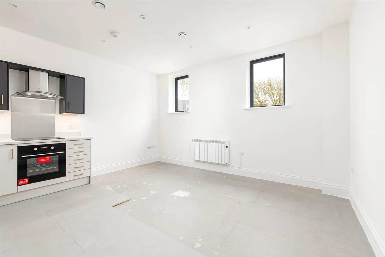 Court Street, Trowbridge, BA14, photo 4