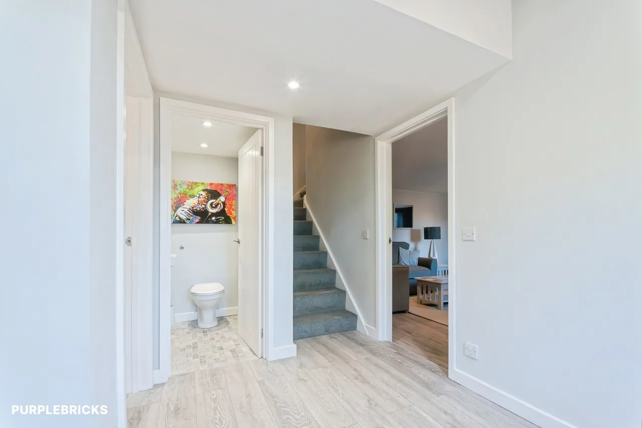 Eastsands, Marlborough, SN8, photo 8
