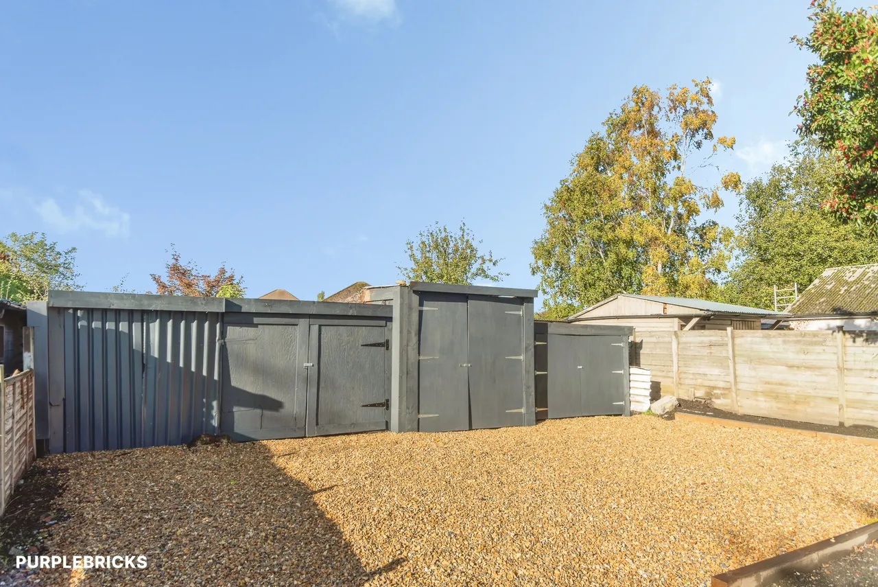 Eastsands, Marlborough, SN8, photo 29
