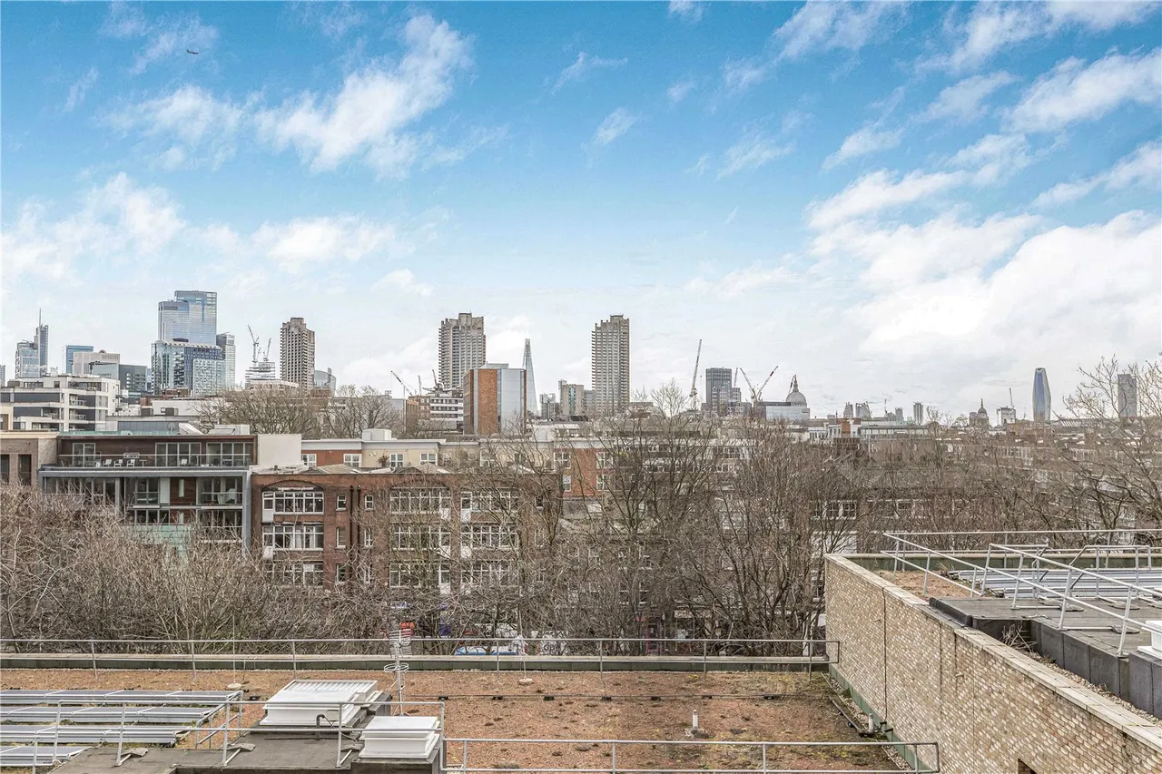 Goswell Road, London, EC1V, photo 18