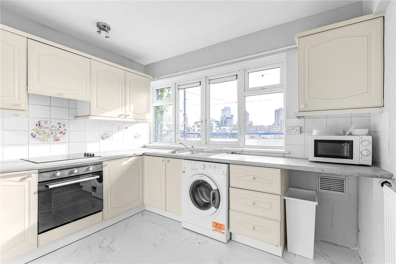Goswell Road, London, EC1V, photo 4