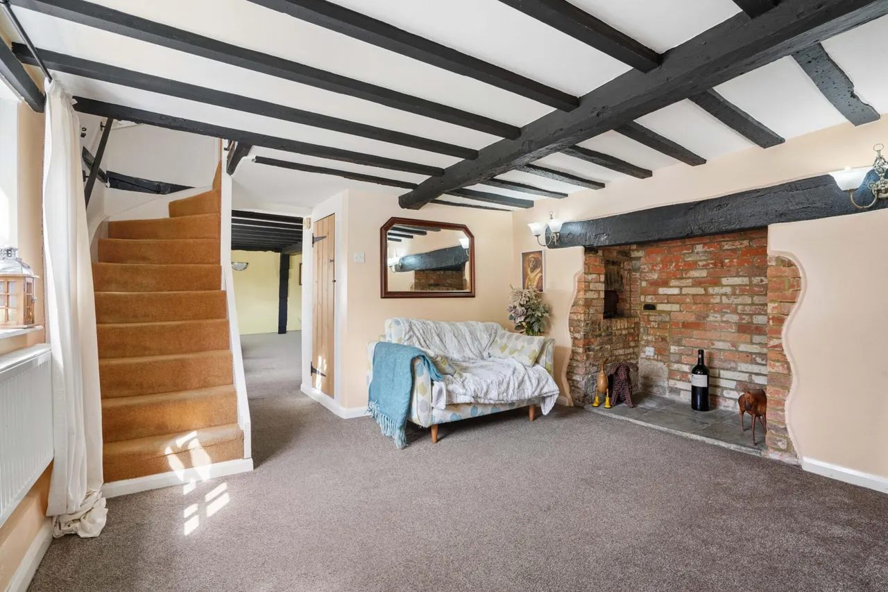 Bicester Road, Oakley, HP18, photo 9