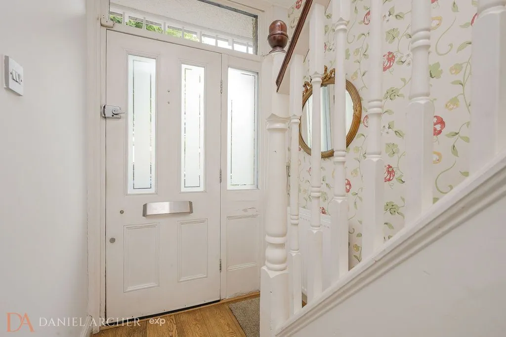 Aston Road, Raynes Park, SW20, photo 5