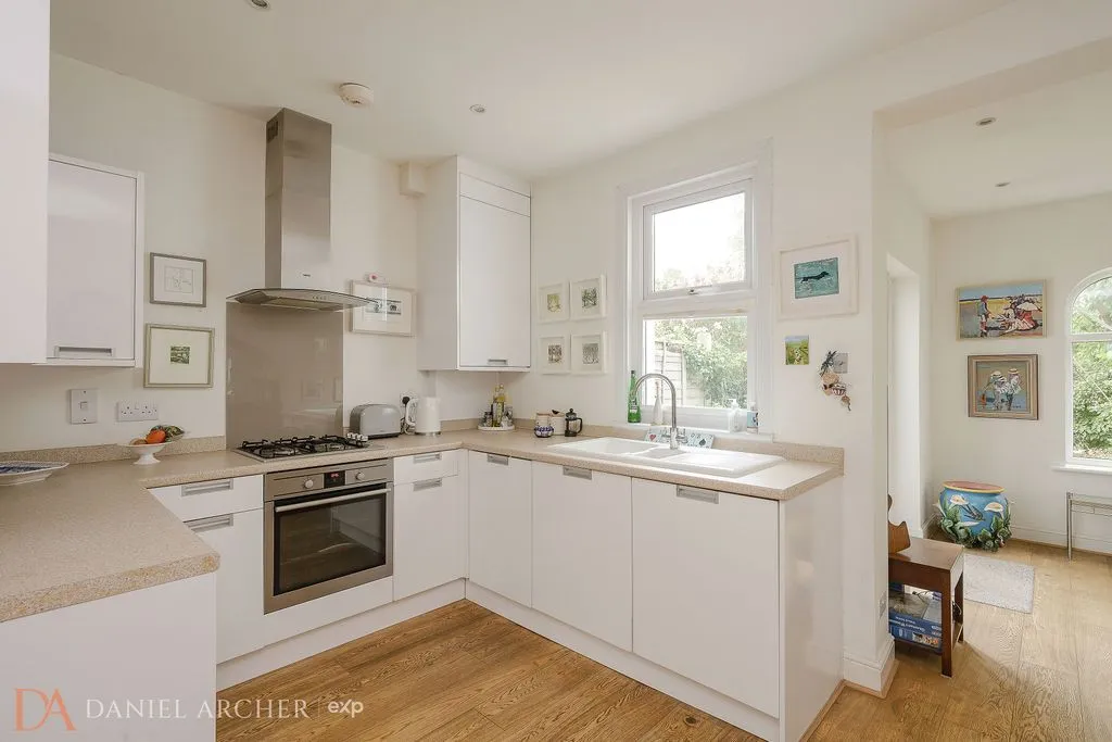 Aston Road, Raynes Park, SW20, photo 7