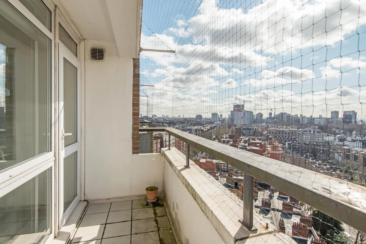 1 bed flat for sale — Stuart Tower, 105 Maida Vale, London, W9