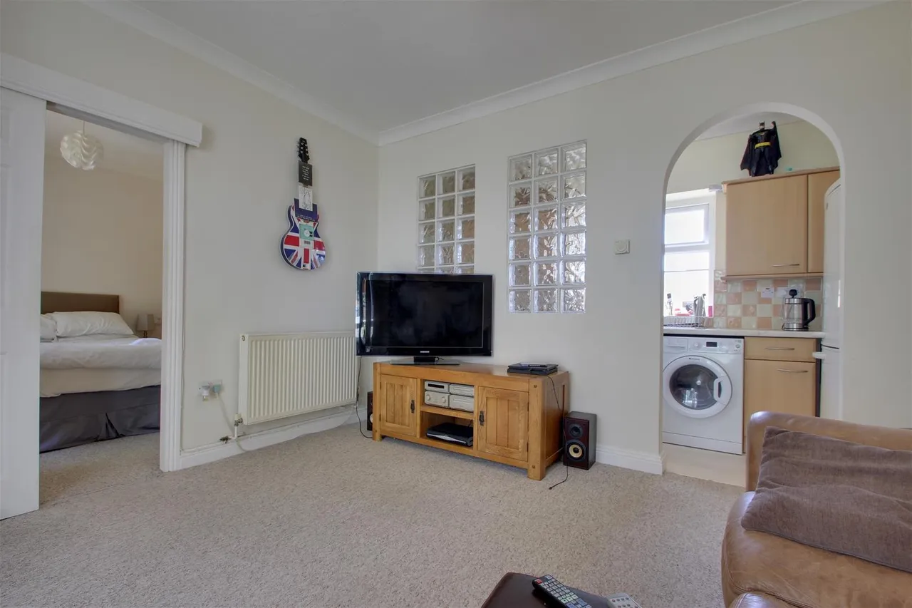 Cradock Place, Worthing, photo 28