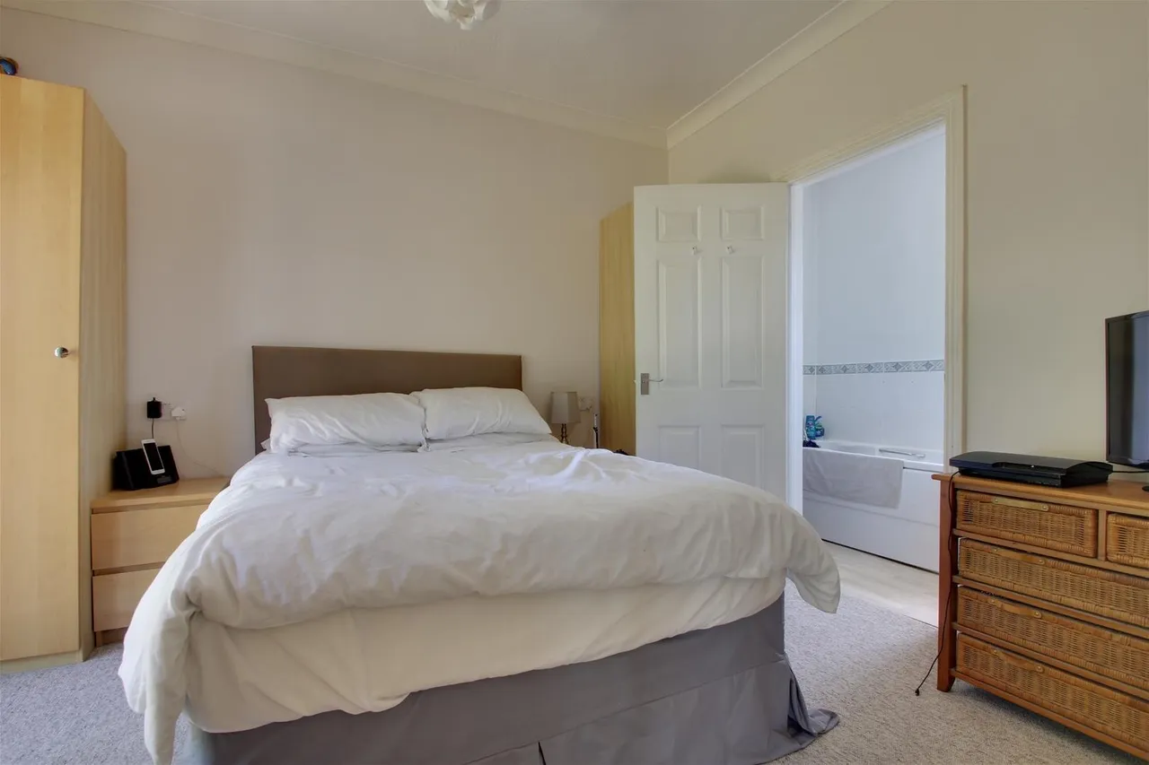 Cradock Place, Worthing, photo 29