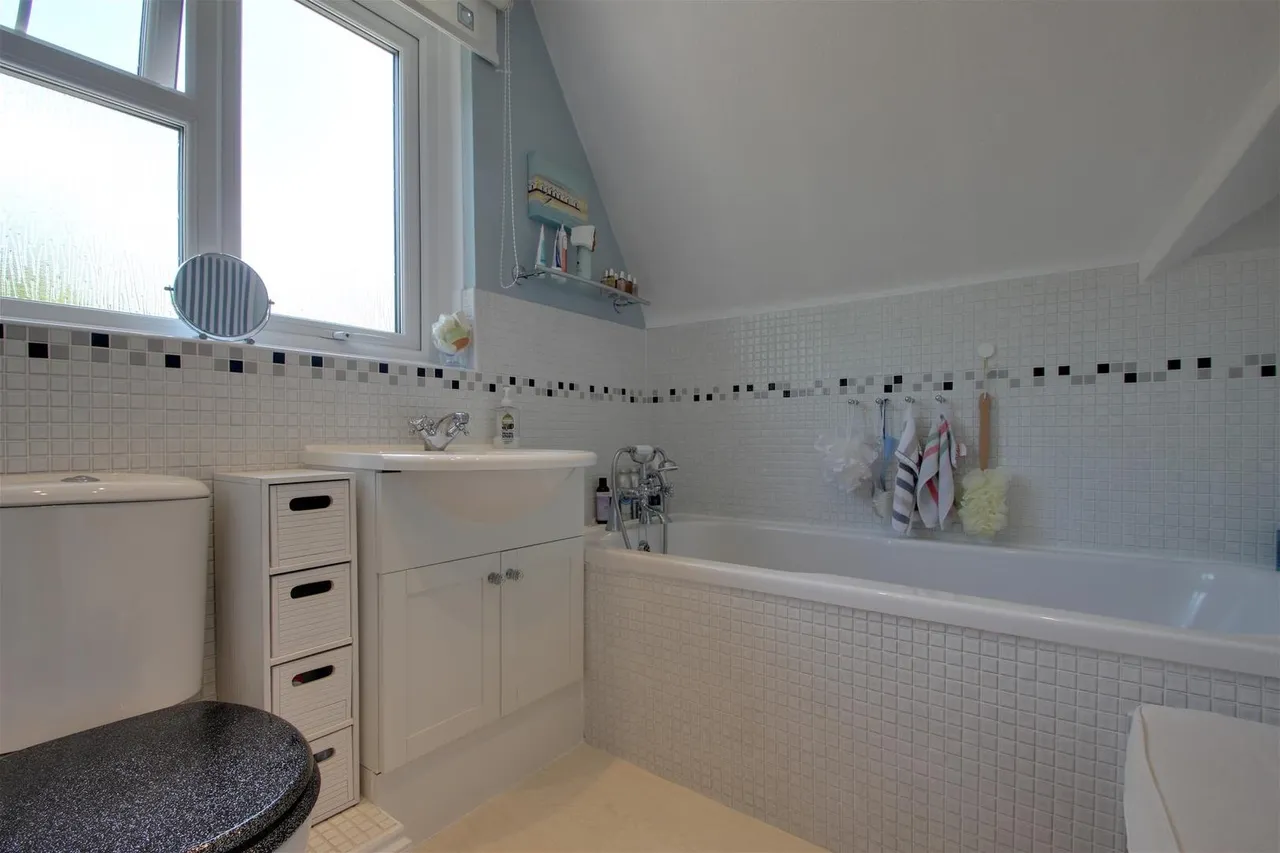 Cradock Place, Worthing, photo 21