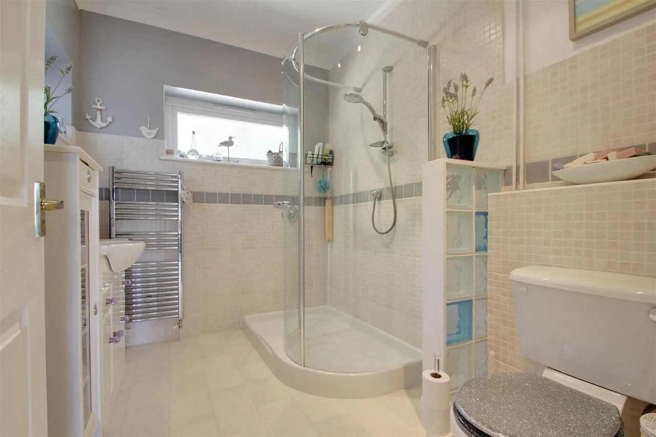 Cradock Place, Worthing, photo 17