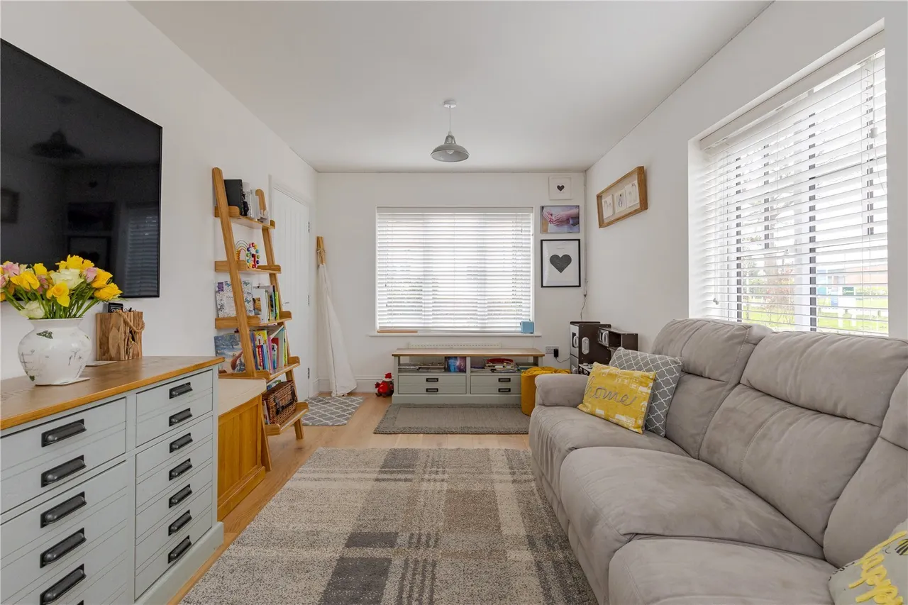 Marjoram Avenue, Cranleigh, GU6, photo 17